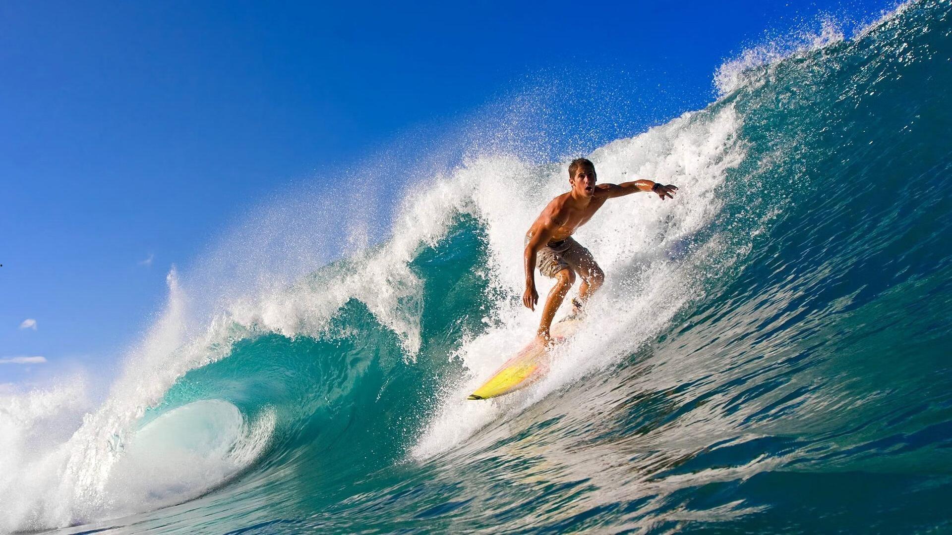 米兰体育_英超争冠白热化，曼城、阿森纳、利物浦三强鼎立，赛季末悬念迭起